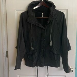 Adorable women’s medium black Mur Mur button down hooded sweatshirt
